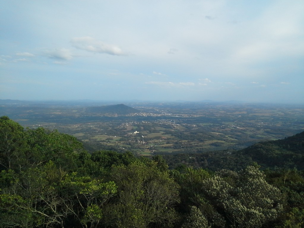 Vista de Teutônia a partir da estação meteorológica do Morro das Antenas.Vista de Teutônia a partir da estação meteorológica do Morro das Antenas.